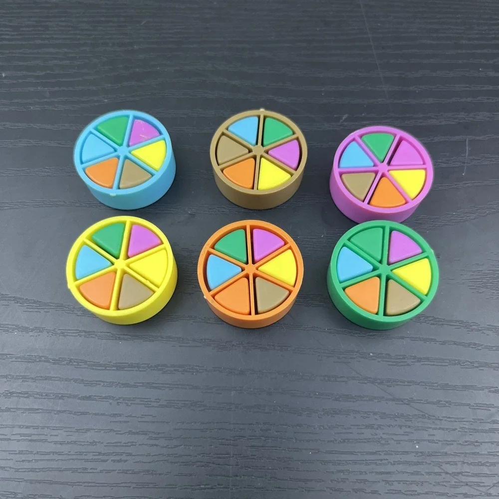 Trivial Pursuit Replacement Parts Pie Tokens‎ & Scoring Wedges Lot